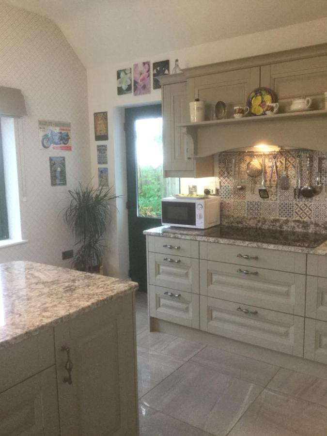 Tullybeggs B&B Clifden Dış mekan fotoğraf