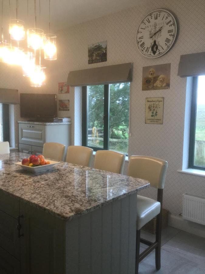 Tullybeggs B&B Clifden Dış mekan fotoğraf