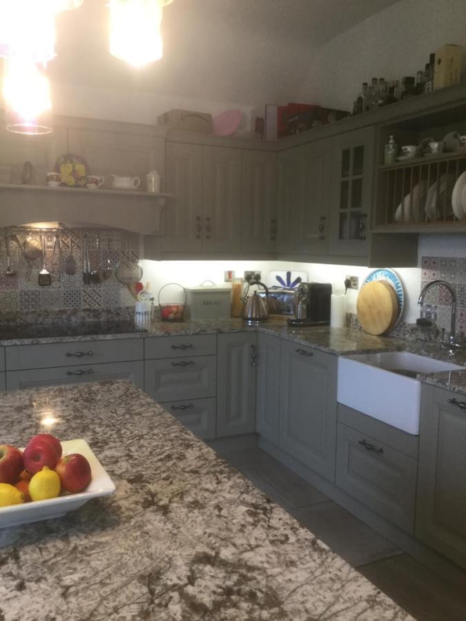 Tullybeggs B&B Clifden Dış mekan fotoğraf